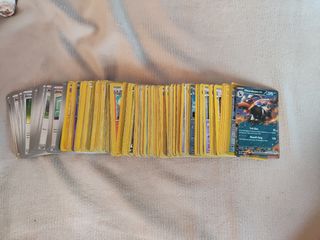 Lote de cartas Pokémon