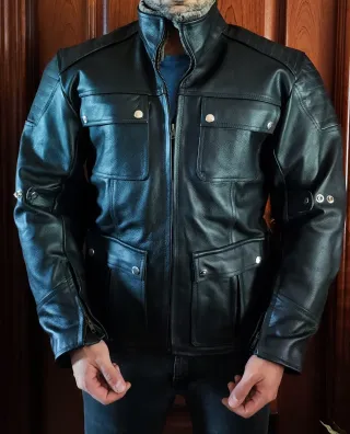 Cazadora cuero moto negra