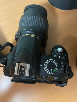 Cámara Nikon D3100 - ¡En perfecto estado!