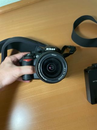 Cámara Nikon D3100 - ¡En perfecto estado!