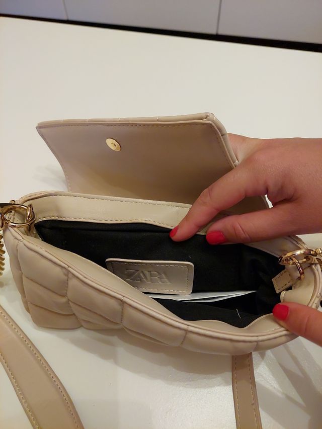 Bolso Zara beige con perlas