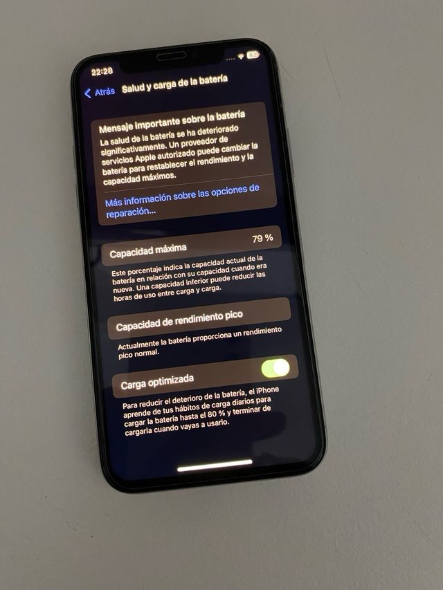 iPhone X usato - batteria al 79%