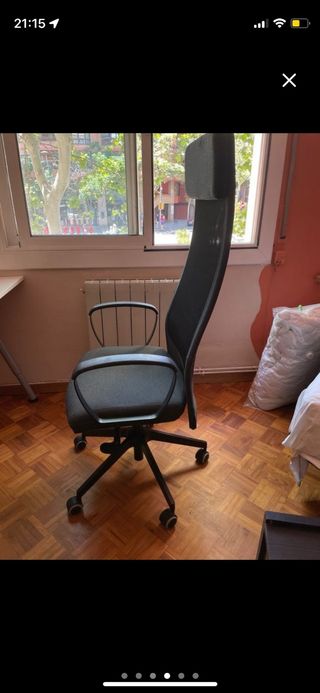 Silla oficina giratoria negra