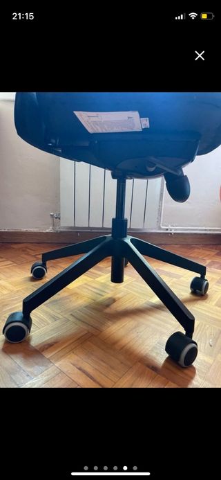 Silla oficina giratoria negra