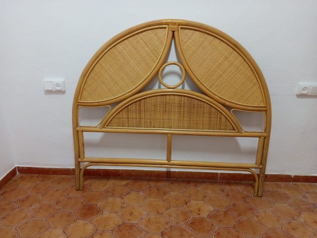 Cabecero mimbre vintage