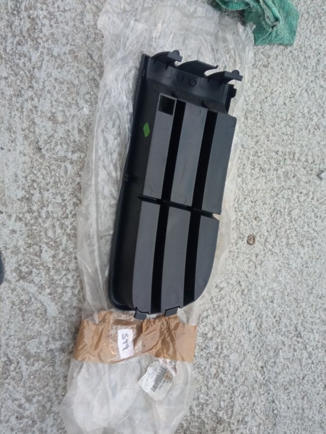 Rejilla VW Polo 02- Negra