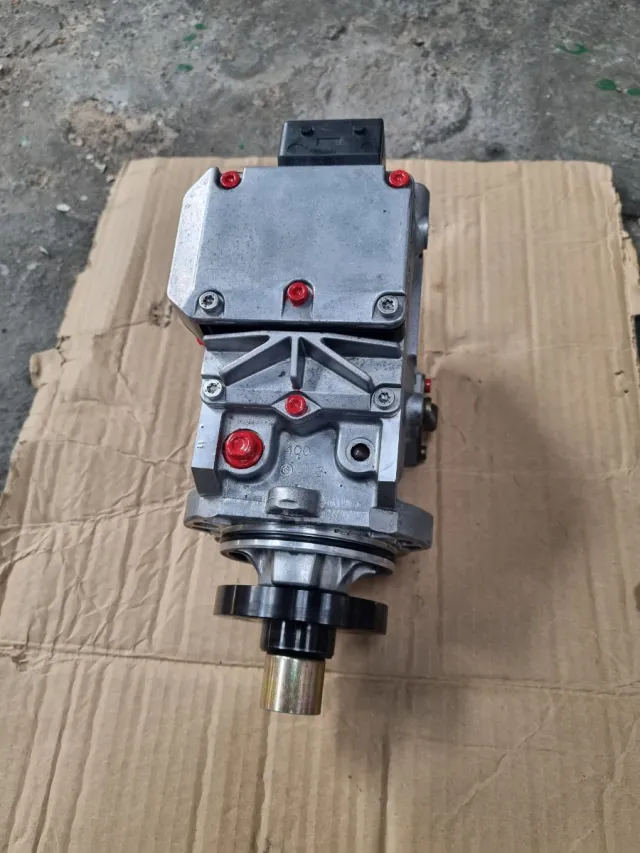 Bomba inyectora Nissan Almera  0470504028