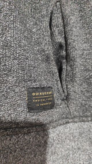Sudadera Quicksilver gris y negra vintage