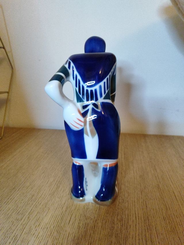 Labrega de Sargadelos, sin caja, € no negociable.