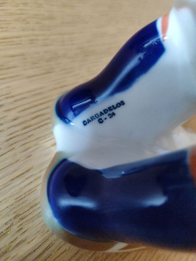 Labrega de Sargadelos, sin caja, € no negociable.