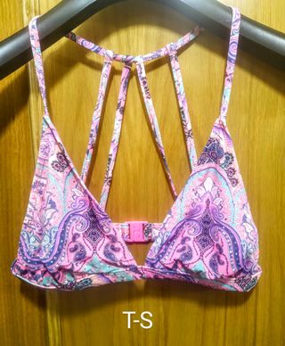 Bikini top + falda cubrebikini t-S