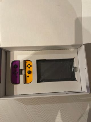 Nintendo Switch - Console