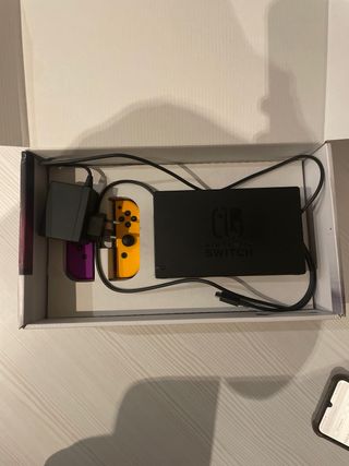 Nintendo Switch - Console