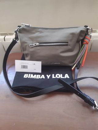 Bolso BIMBA Y LOLA tipo bandolera a estrenar