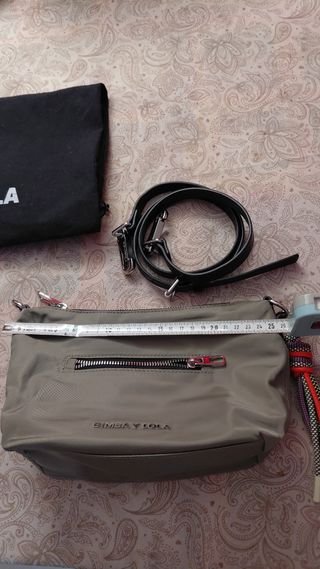 Bolso BIMBA Y LOLA tipo bandolera a estrenar