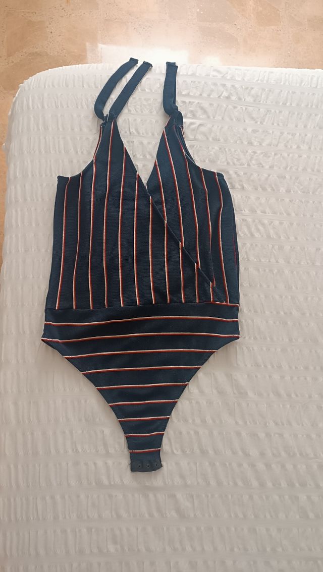 Body rayas azul marino-rojo