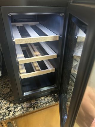 Vinoteca Cecotec 8 botellas