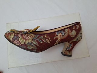 Traje completo fallera/valencia tapicería granate