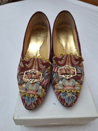 Traje completo fallera/valencia tapicería granate