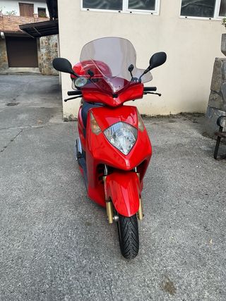 Honda Dylan 125cc - Roja - 2007