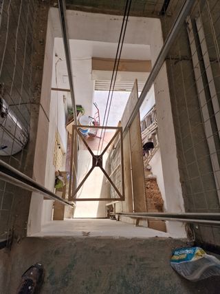 Montacargas 1000kg - Elevador Industrial