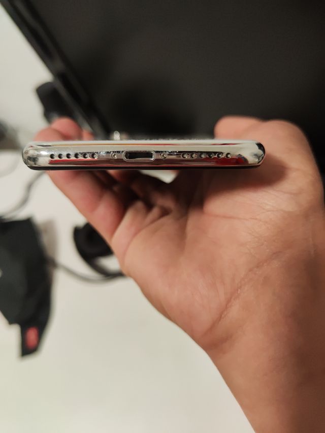 iPhone X 256 GB da riparare