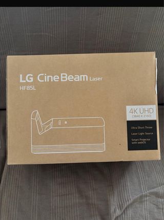 Projector LG CineBeam Laser HF85L 4K UHD