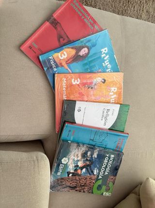 Física y Química. 3 Secundaria. Revuela. Castil...
