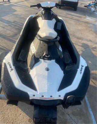 Sea-Doo Spark 90cv: Moto acuática