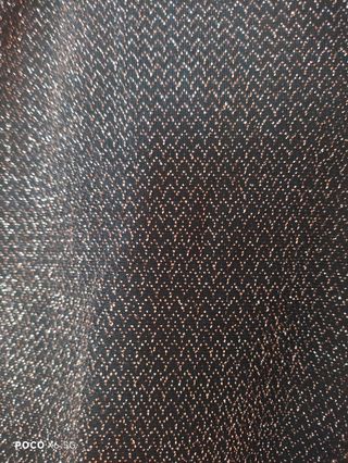 Top negro c/ brillos dorados