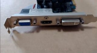 Tarjeta gráfica ASUS GT 610 Silent con 2GB GDDR3