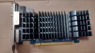 Tarjeta gráfica ASUS GT 610 Silent con 2GB GDDR3