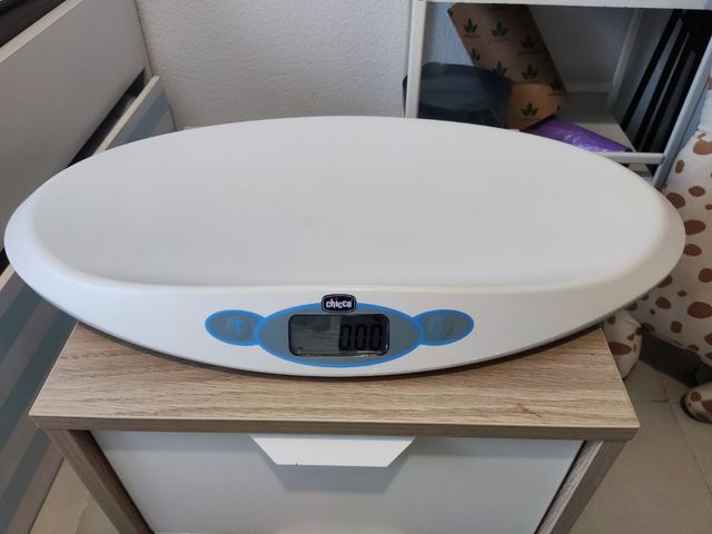 Báscula Chicco bebé