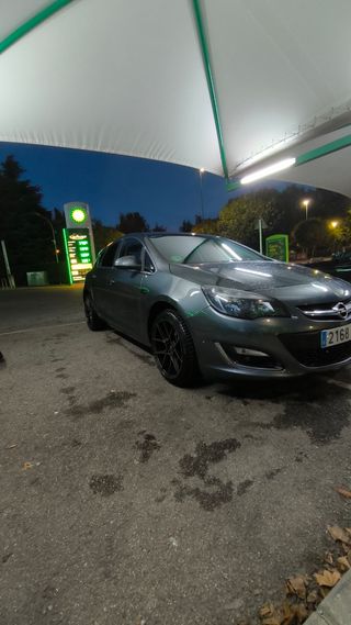 Opel Astra 1.4T 140CV