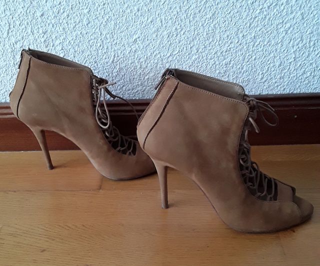 Sandálias marrons com cano número 38 ZARA
