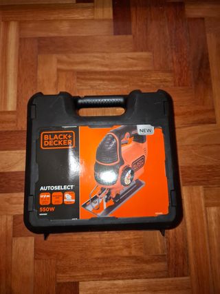 Sierra caladora Black+Decker 550W