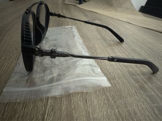 Óculos de sol pretos