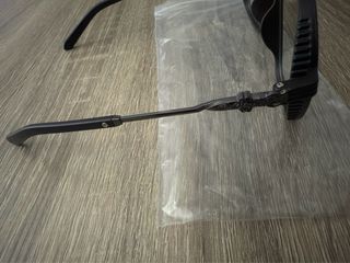 Óculos de sol pretos