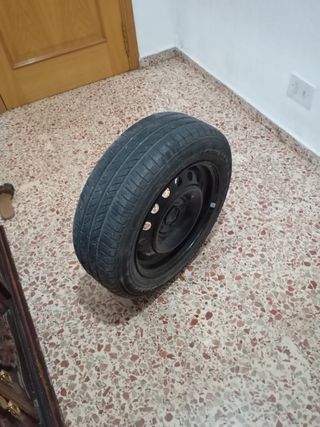 Neumático 185/65 R15 + llanta