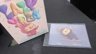 THE MONSTERS Lazy Yoga SeriesFigura LABUBU POPMART