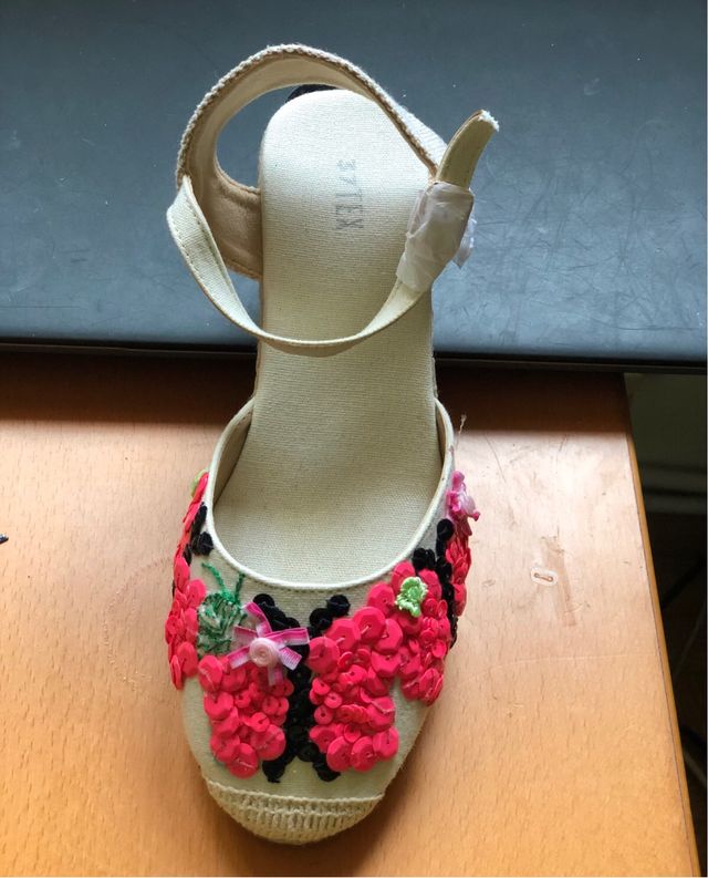 Alpargatas niña-flores-talla 35