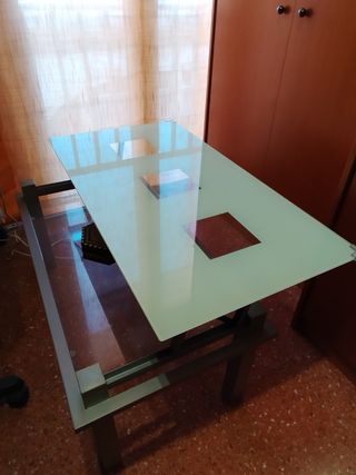 Mesita cristal elevable plata