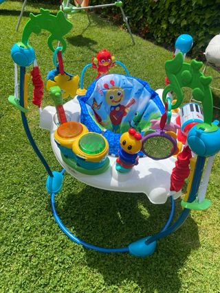 Saltador y centro de actividades para bebé