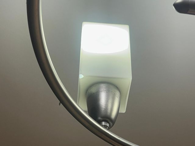 Lamparas modernas 4 luces techo y dos mesilla