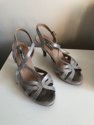 Tacones XTI plateados