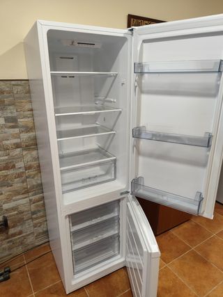 Nevera Valberg 179cm