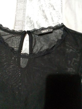 Vestido ONLY negro c/transparencias