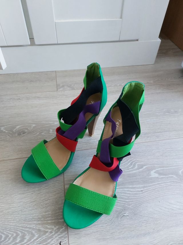 Sandalias tacón multicolor