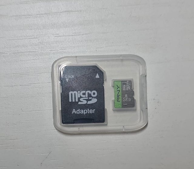 7 Tarjetas MicroSD 32GB (Huaweix3, PNYx4)