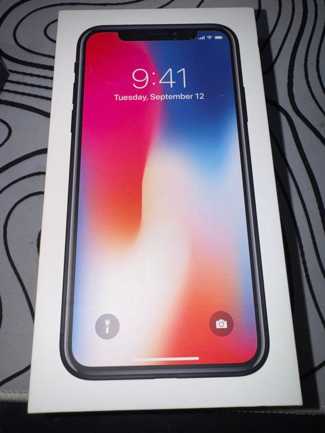 Scatola iPhone X Apple